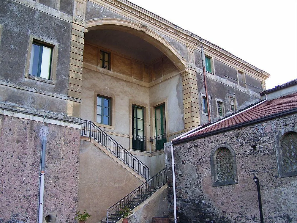 Etna Wine Agriturismo Hotel Passopisciaro 0*,  Italy